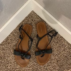 Xhilaration black sandals